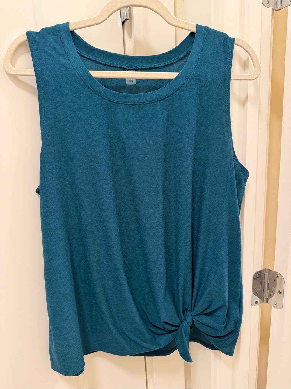 Beyond Yoga Teal Knot-Front Sleeveless Tank Top